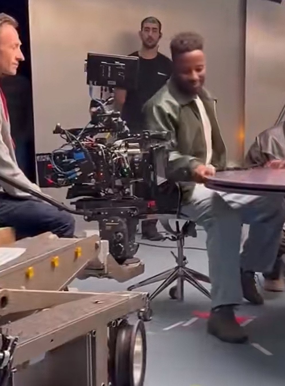 Giải mã ảo giác thị giác Messi hội ngộ Ronaldo ở quảng cáo World Cup 2026, hậu trường hé lộ tất cả