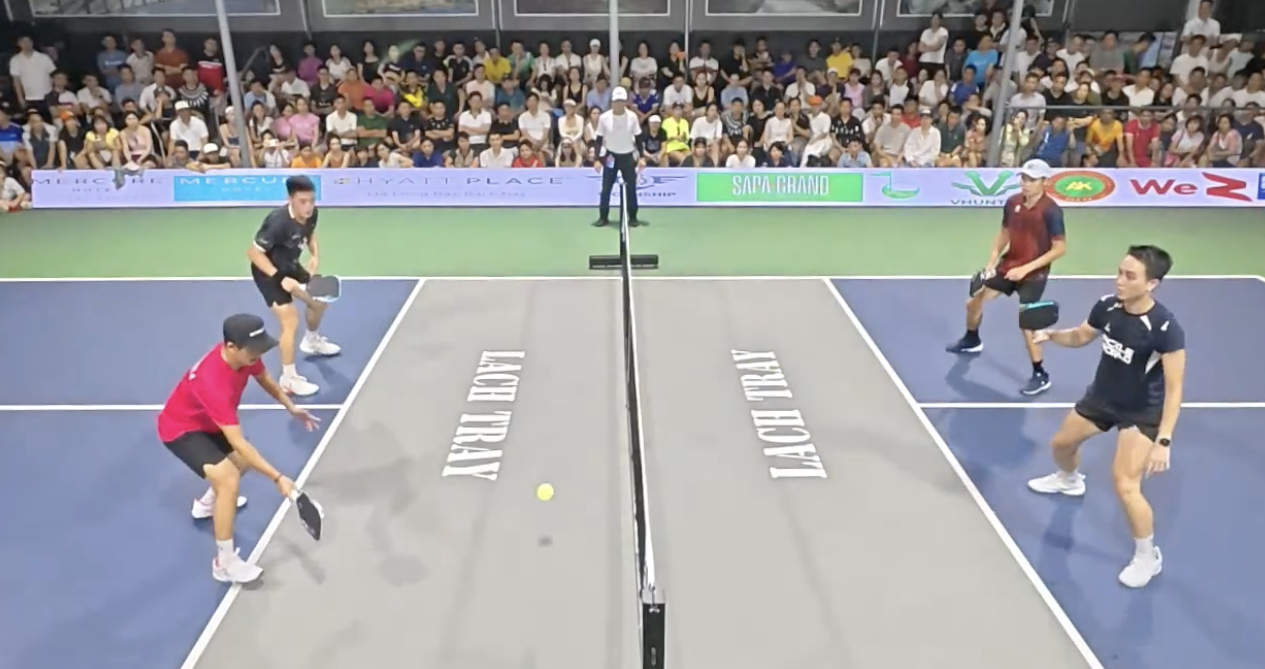 Trận chung kết giải pickleball Lạch Tray mở rộng (Ảnh cắt từ video)