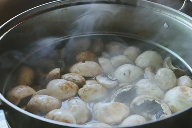 Giàu kali gấp hàng chục lần chuối, loại nấm giá rẻ giúp nhuận tràng, tốt gan, giảm mệt mỏi và tăng miễn dịch đang vào mùa