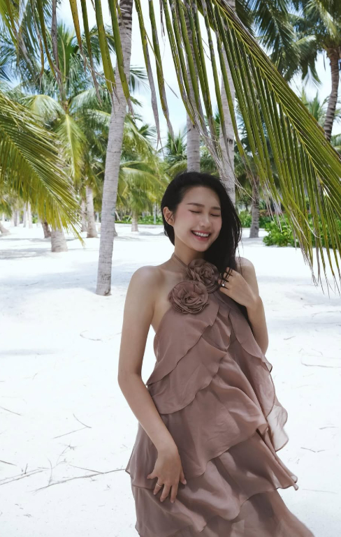 Ngắm Doãn Hải My 100 lần không chán: Mặt xinh dáng xịn ăn mặc đẹp, không tin cô ấy đã sinh con 