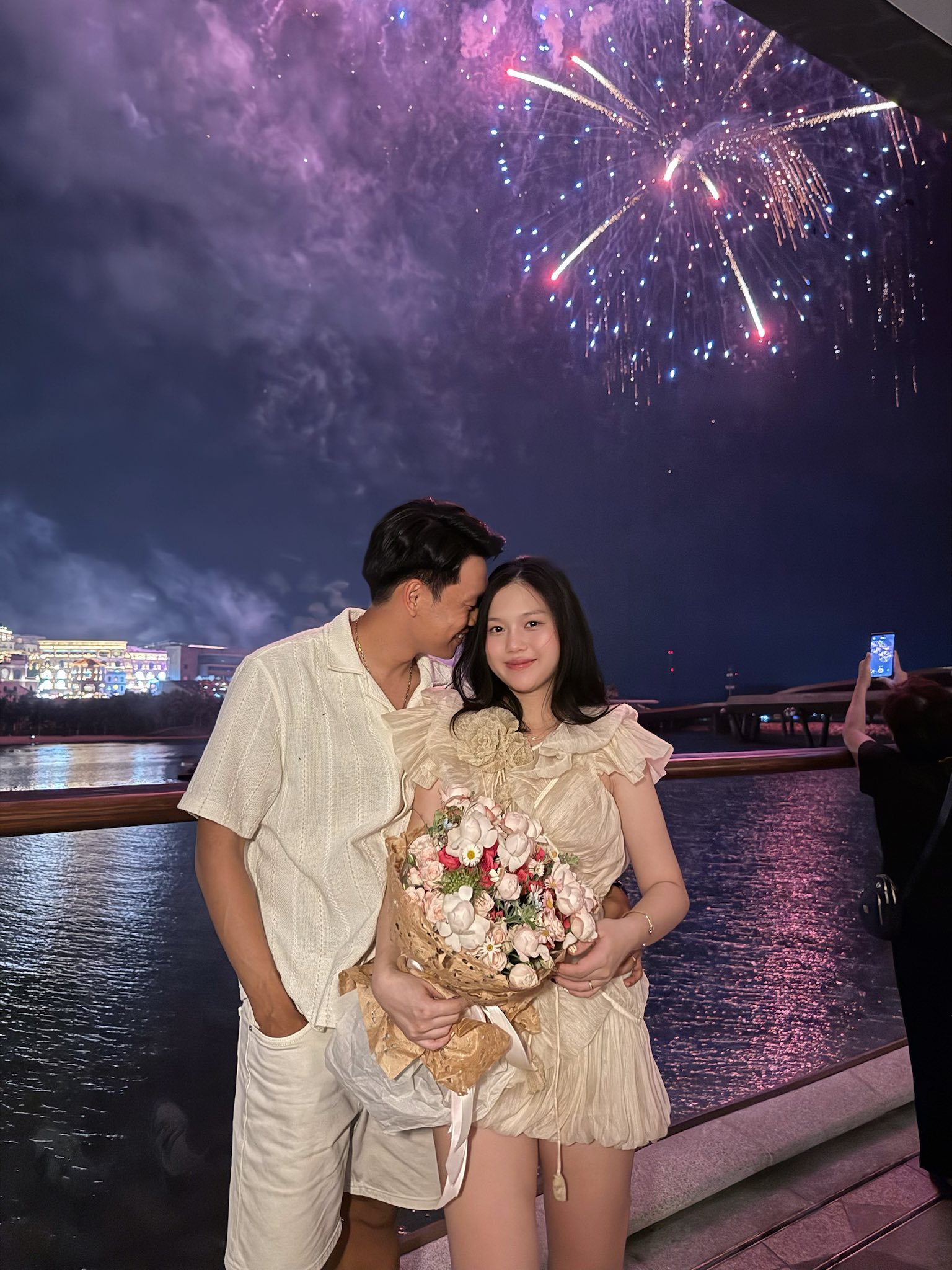 Cả hai tận hưởng cuộc sống hạnh phúc bên nhau