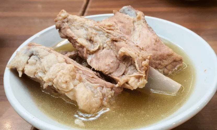 Người đàn ông 65 tuổi suýt phải chạy thận nhân tạo, bác sĩ nhắc: 5 loại canh ngon mấy cũng nên ăn ít