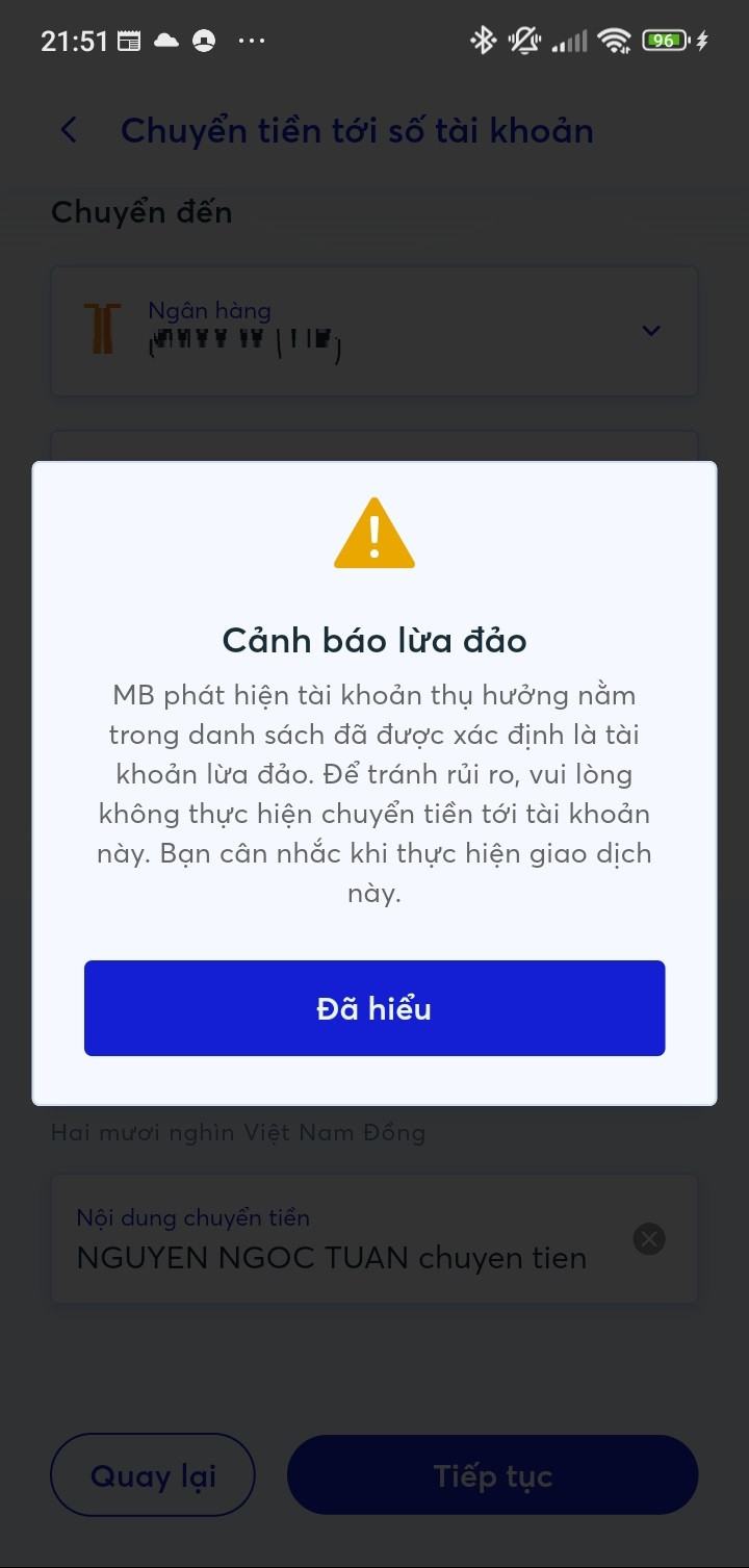 Thông báo khi hệ thống phát hiện dấu hiệu bất thường liên quan đến tài khoản nhận tiền