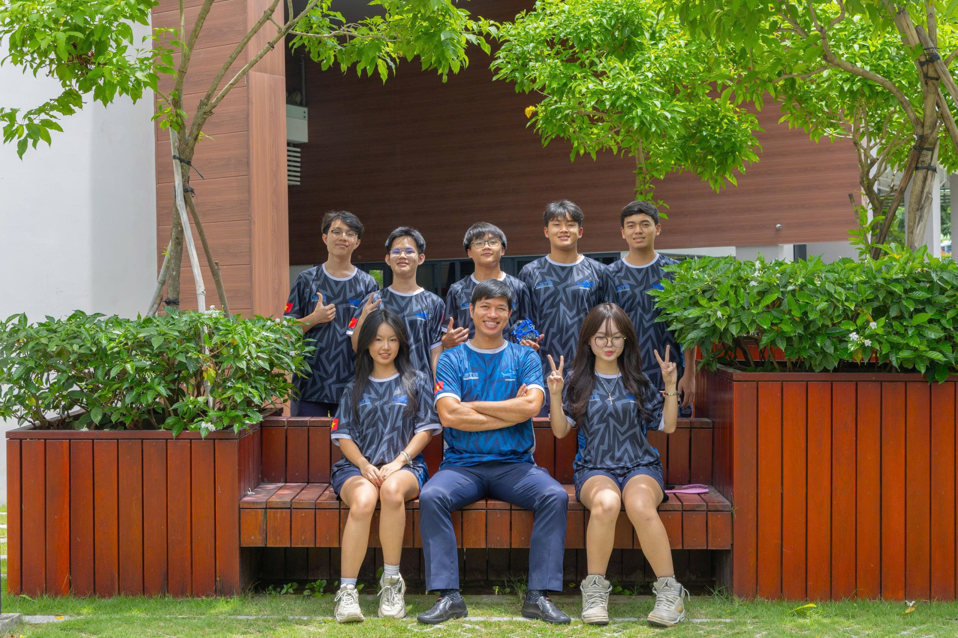Đội 27908V – SINGULARITY