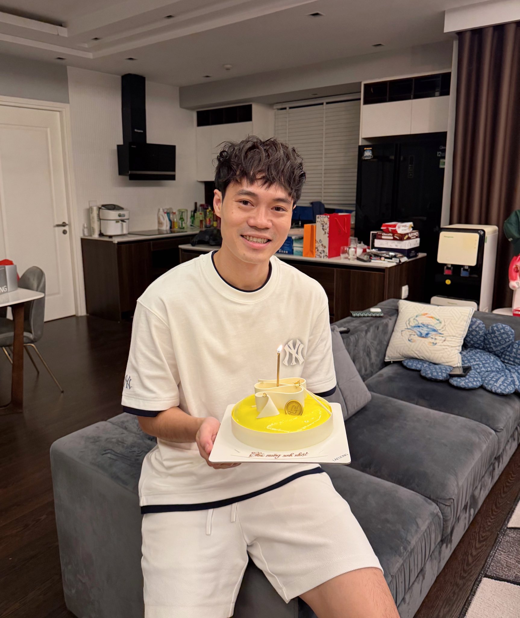 Người quen tiết lộ Văn Toàn đã có bạn gái (Ảnh: FBNV)