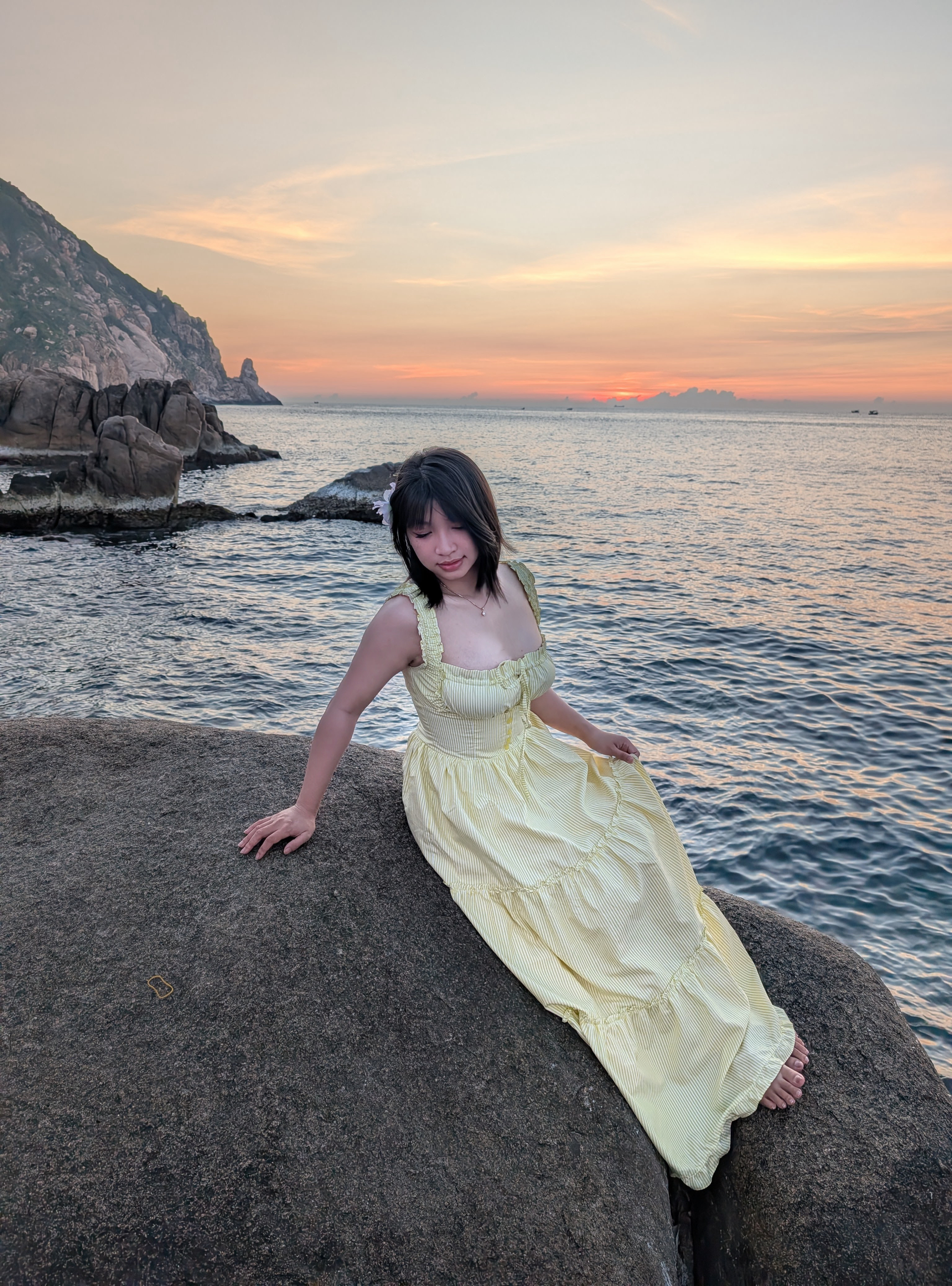 Dậy từ 5 giờ sáng, dè chừng kỹ rắn biển để được chiêm ngưỡng hồ bơi tự nhiên đẹp nhất Việt Nam!