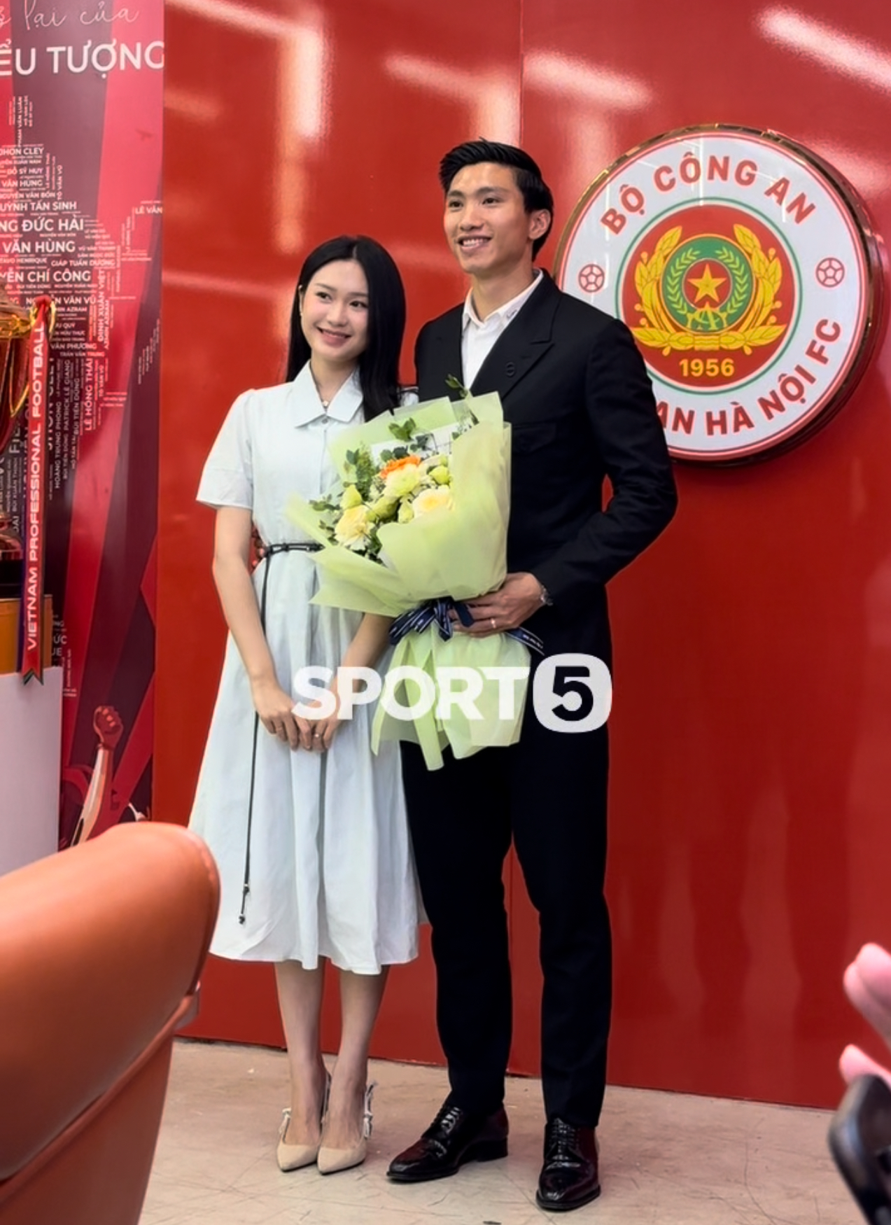 Hải My đến chứng kiến bước ngoặt sự nghiệp của chồng