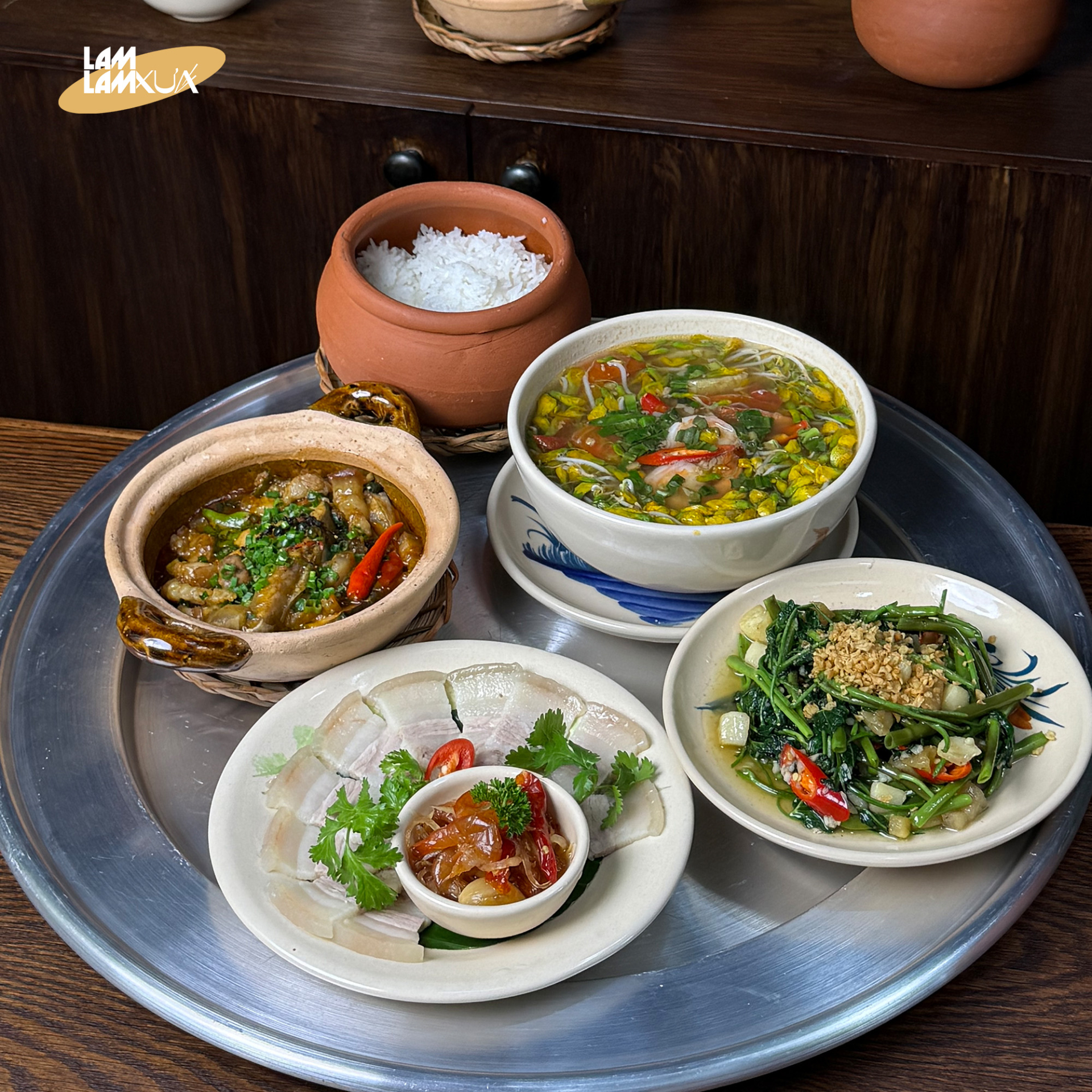 Nhà hàng của Trịnh Thăng Bình từng được Trấn Thành khen tấm tắc, sau 1 năm giờ ra sao?