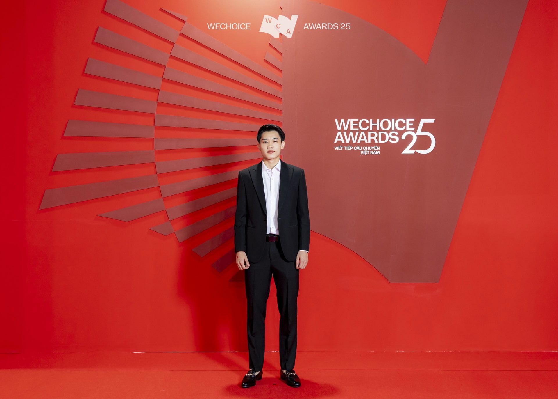 Đình Bắc khi không đá bóng (Ảnh: WeChoice Awards)