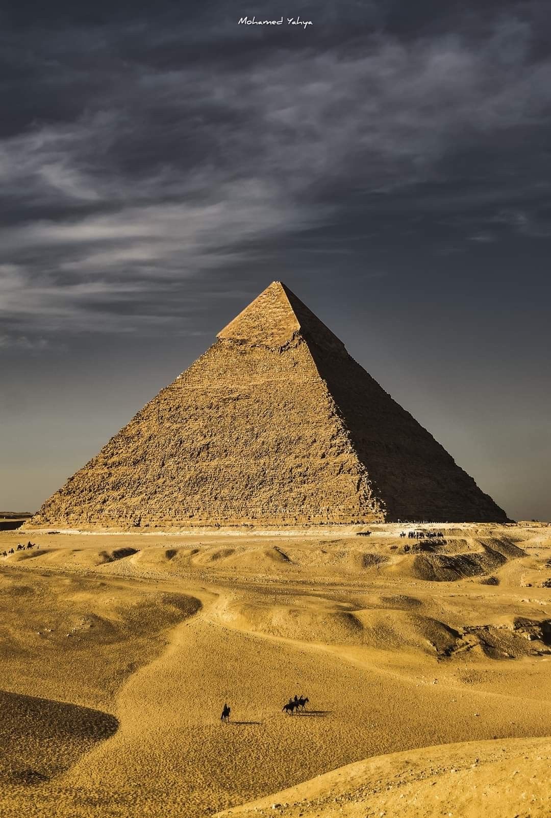 Khi ai đó chỉ trích bạn, hãy nhớ rằng đến cả Kim Tự Tháp cũng bị chê tơi tả trên Google