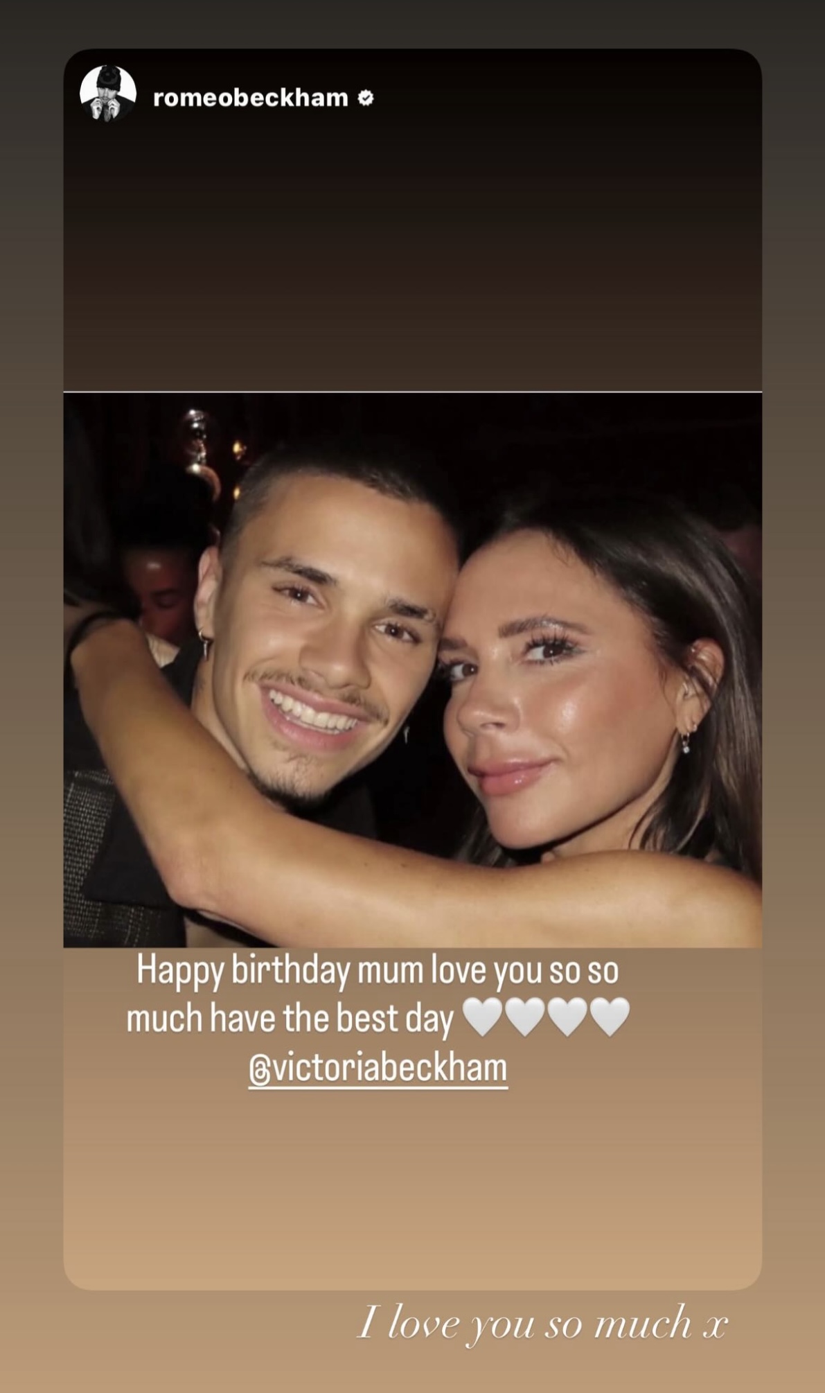 Tiểu thư Harper Beckham xinh đẹp còn tình cảm, viết tâm thư xúc động mừng sinh nhật mẹ, còn Brooklyn lại 