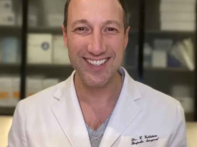 Bác sĩ Evan Goldstein