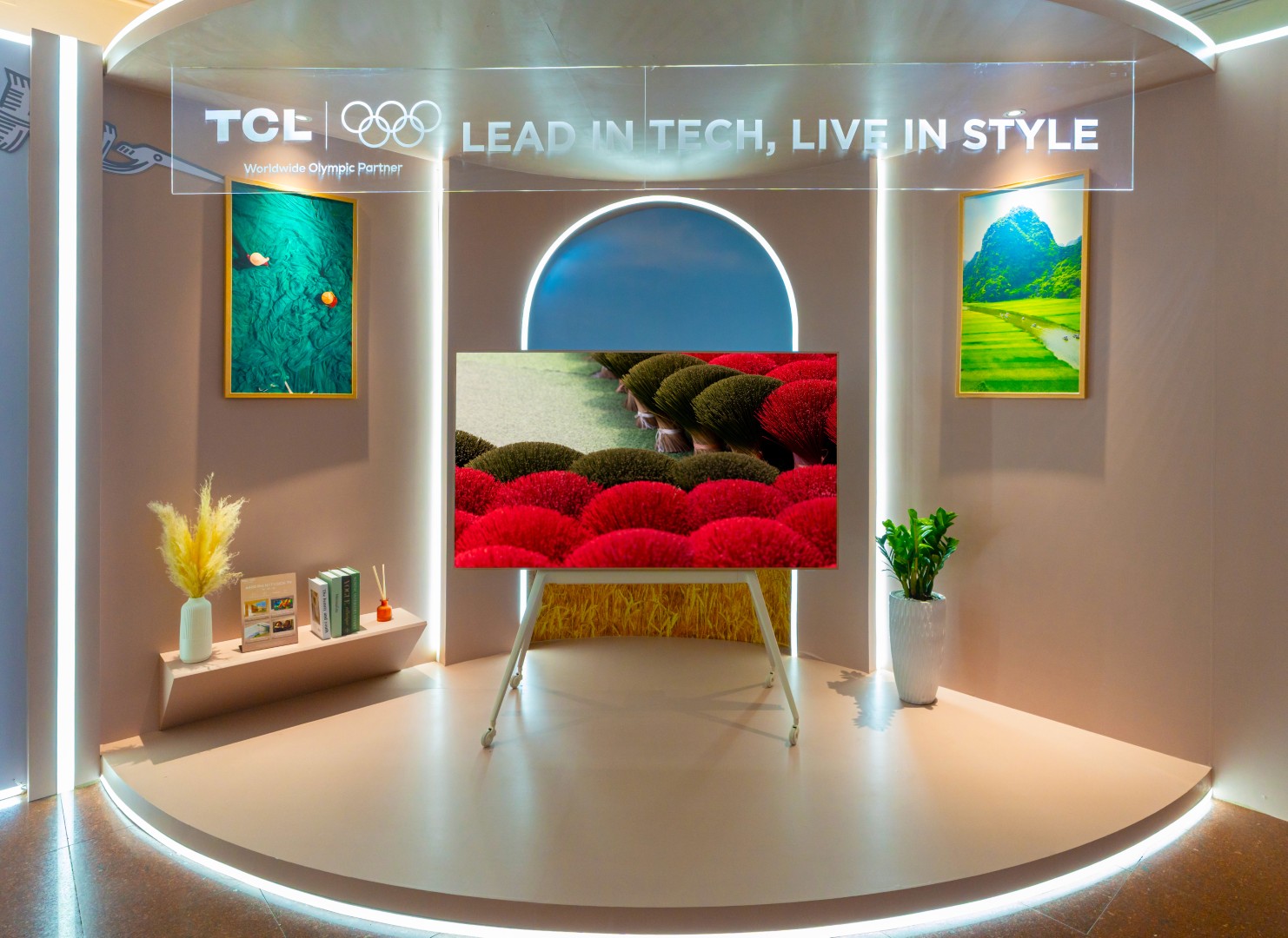 TCL ra mắt thế hệ TV SQD-Mini LED mới, tung dải sản phẩm hoàn thiện hệ sinh thái gia dụng thông minh