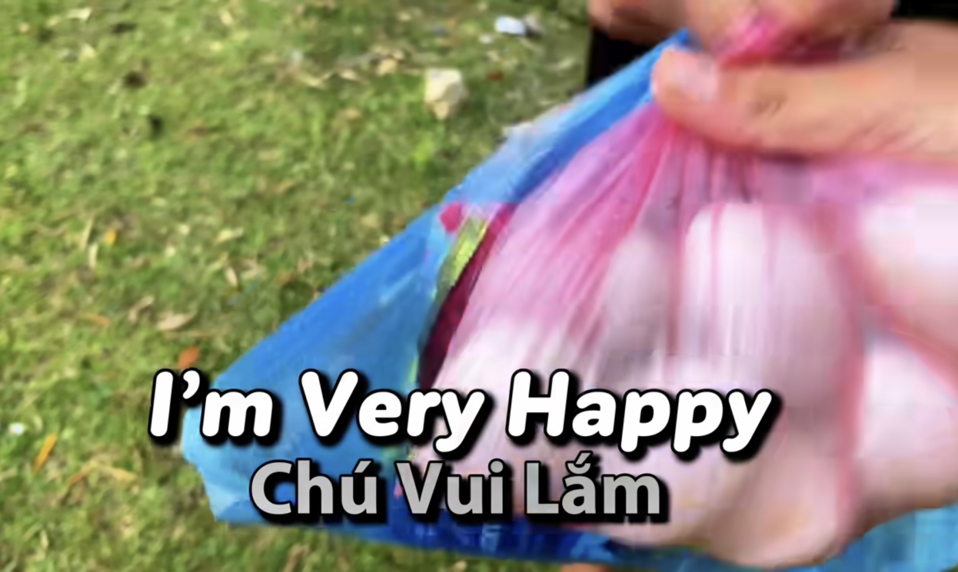 Khách Tây bối rối vì bo tiền nhưng bị đám trẻ vùng cao kiên quyết trả lại