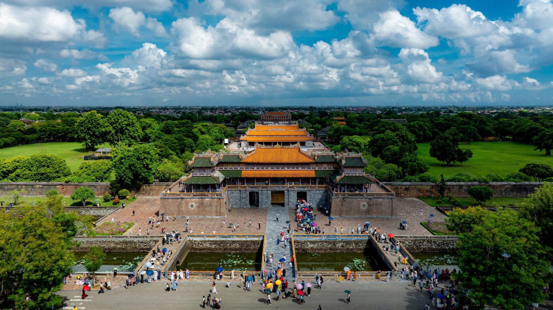 UBND thành phố Huế cho biết sẽ hỗ trợ tối đa cho du khách trong việc book phòng, homestay trong dịp cao điểm du lịch