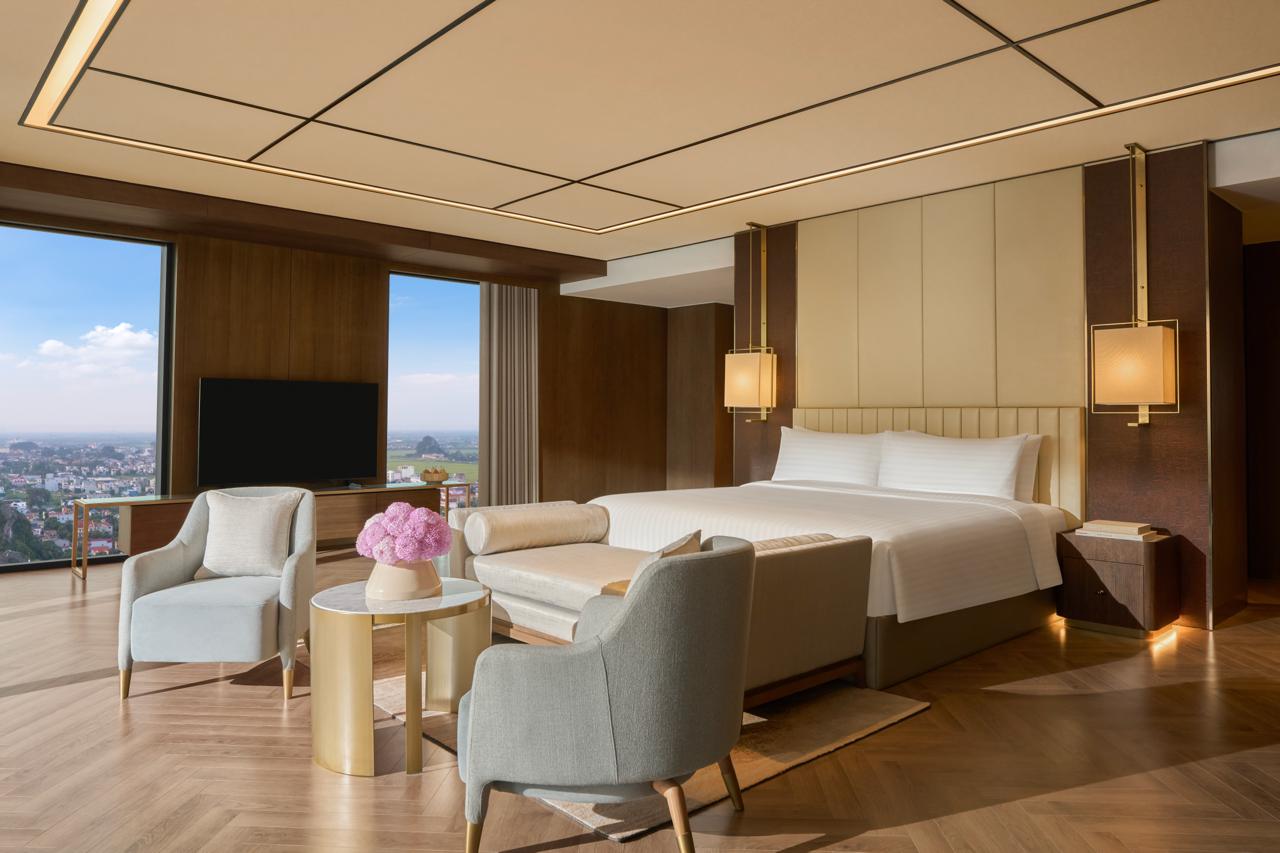 Thu hơn 10.000 tỷ đồng chỉ sau 3 tháng, du lịch Ninh Bình đón “ông lớn” với siêu phẩm lưu trú 100% phòng view di sản