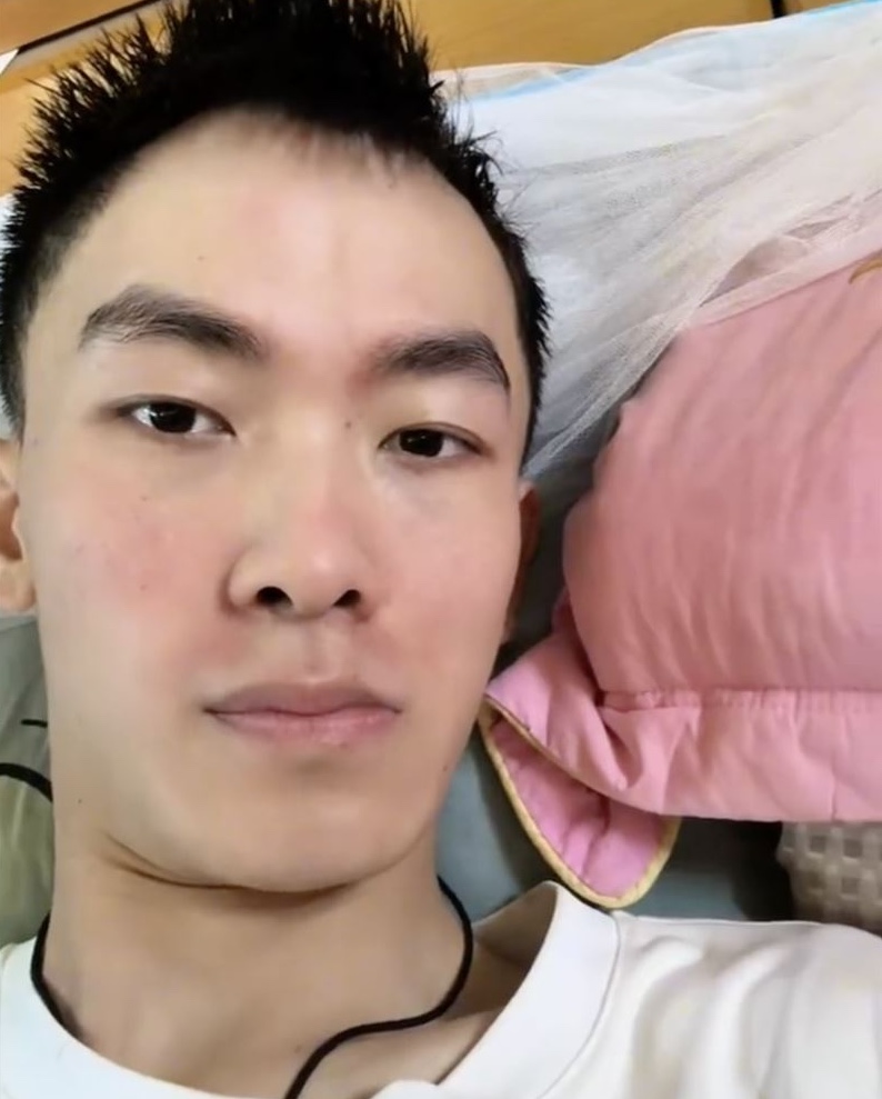 Châu Mặc đang hồi phục sau khi bị nhồi máu não