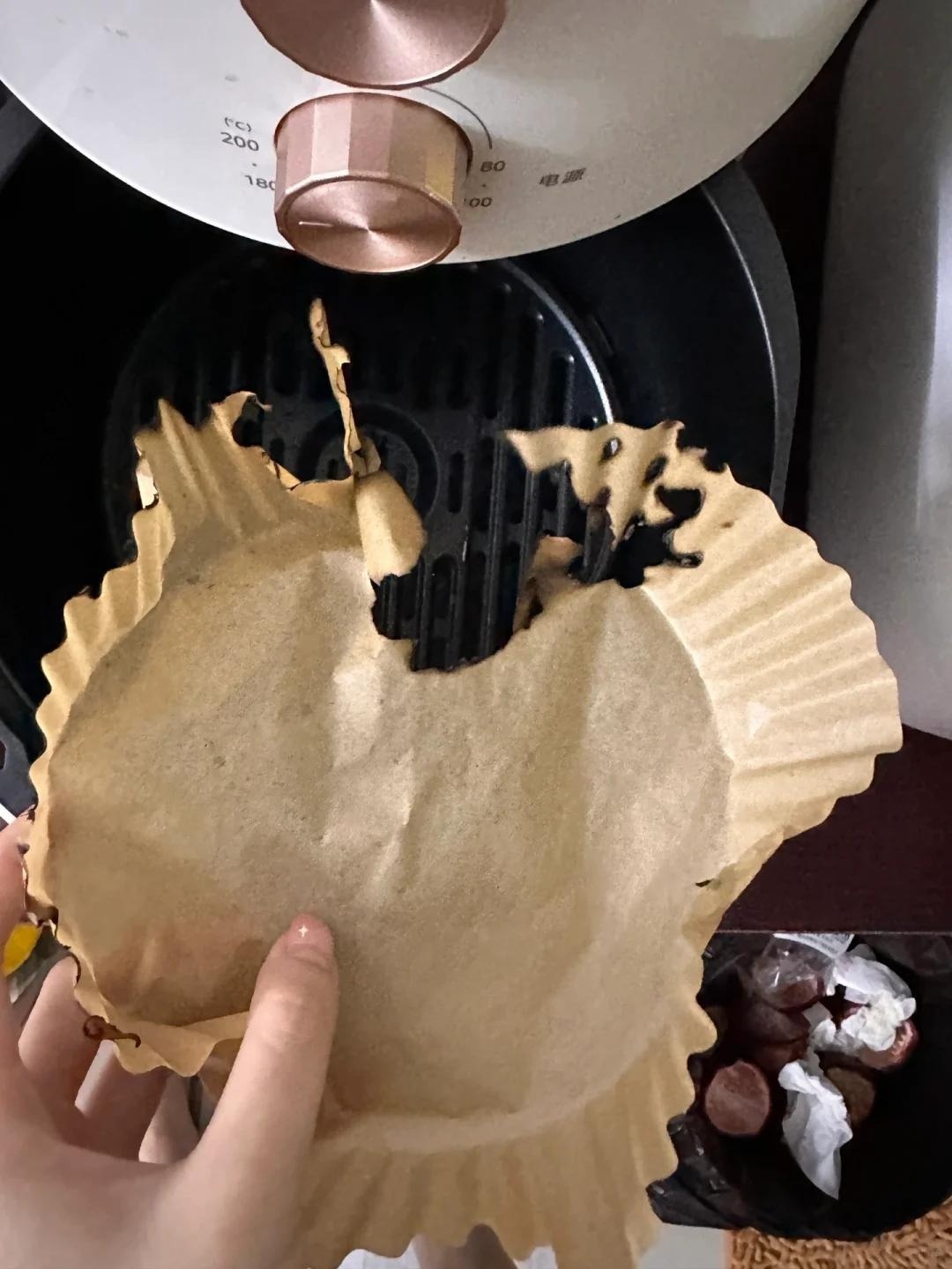 Đừng nhét 7 thứ này vào nồi chiên không dầu nữa