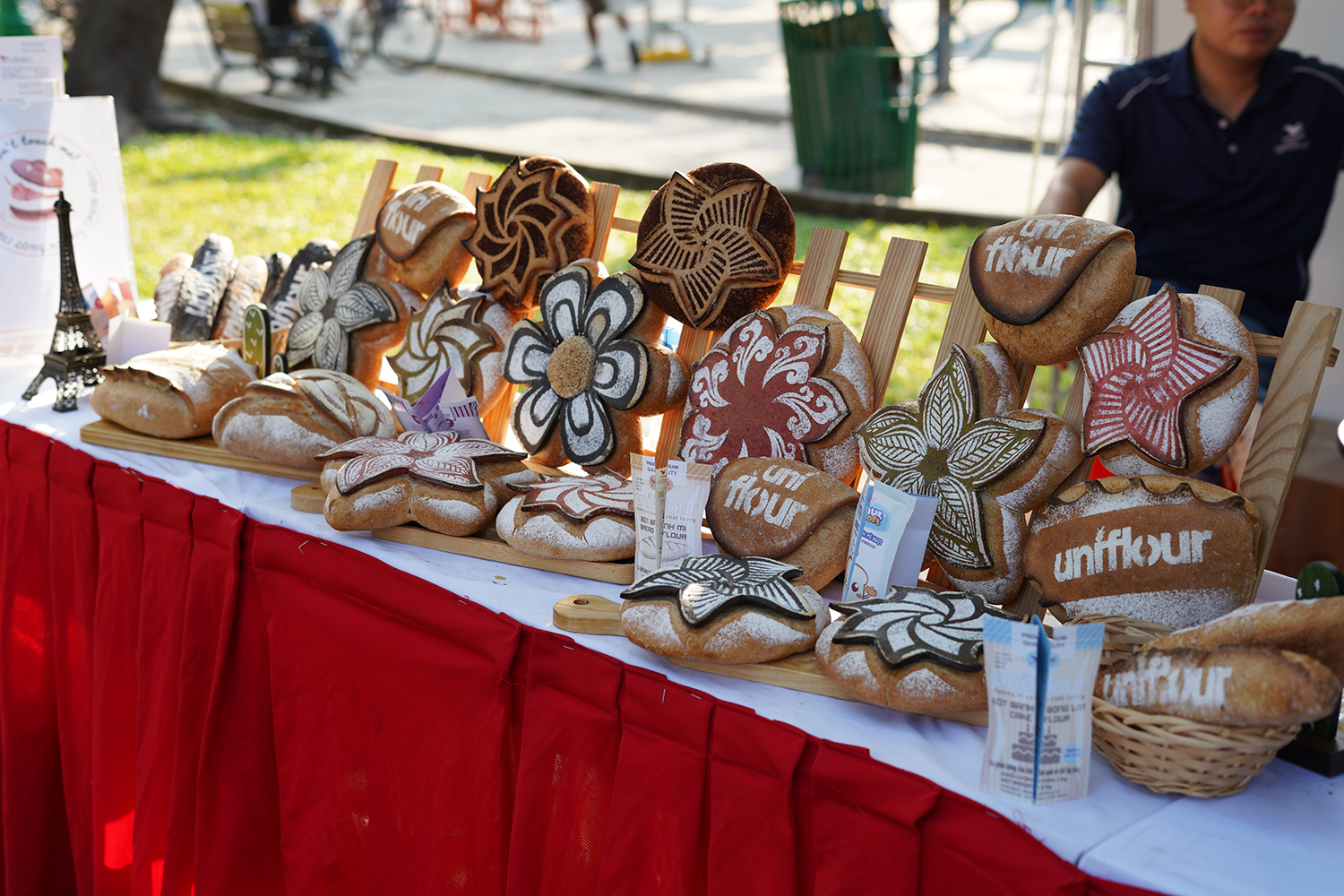 Có thể gặp cả thành phố ở Lễ hội Bánh mì Việt Nam hôm nay: Huynh Hoa đông vô địch, khách Tây thử xong nghiện luôn 