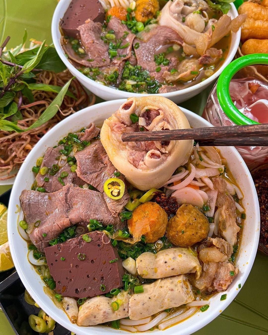 Lễ này, một nửa Việt Nam đang ở Huế!