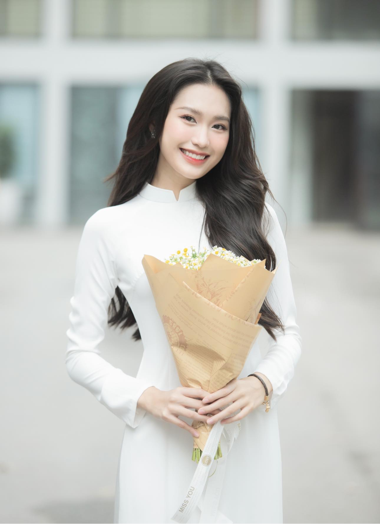 Nhan sắc ngọt ngào của top 10 hoa hậu Việt Nam 2020