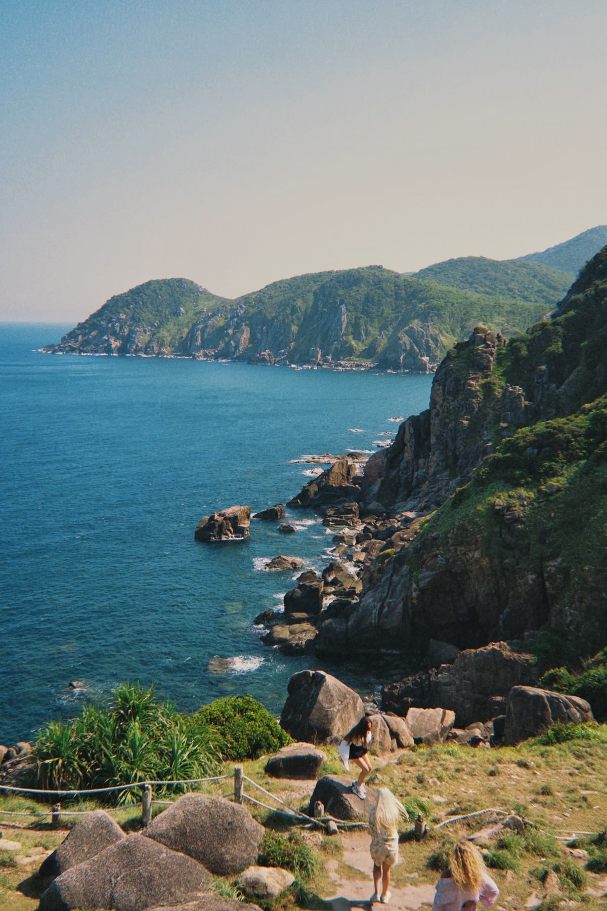 Không thể tin vào mắt mình, đến Phú Yên rồi mới biết không có mỹ từ nào miêu tả hết vẻ đẹp này! 