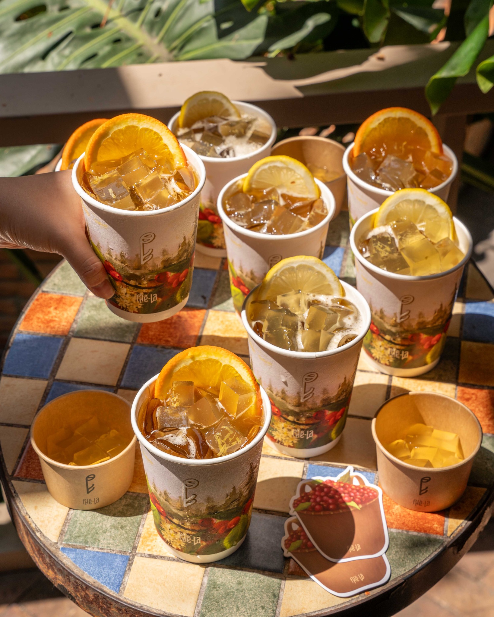 Phê La “khai tử” size nhỏ, giá chạm mốc 80.000/ ly khiến 3 triệu người tranh luận