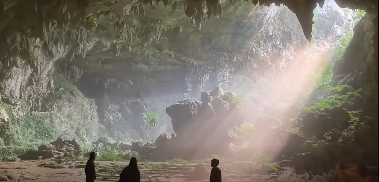 May mắn lắm mới đi được 2 hang động hot nhất Lễ này: Di sản 250 triệu năm và siêu hang động đỉnh nhất miền Tây