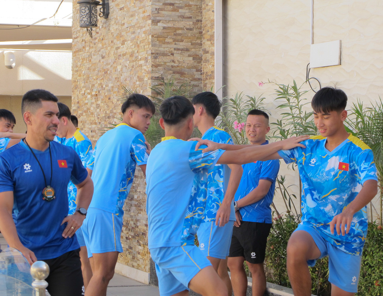 Khoảnh khắc đáng yêu của U17 Việt Nam 