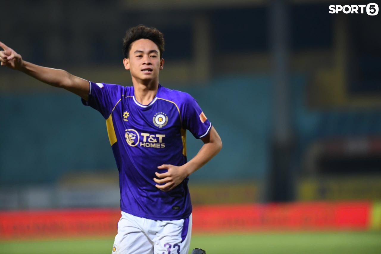 Các nhân tố trẻ của Hà Nội FC cũng đang liên kết chặt chẽ với các đàn anh