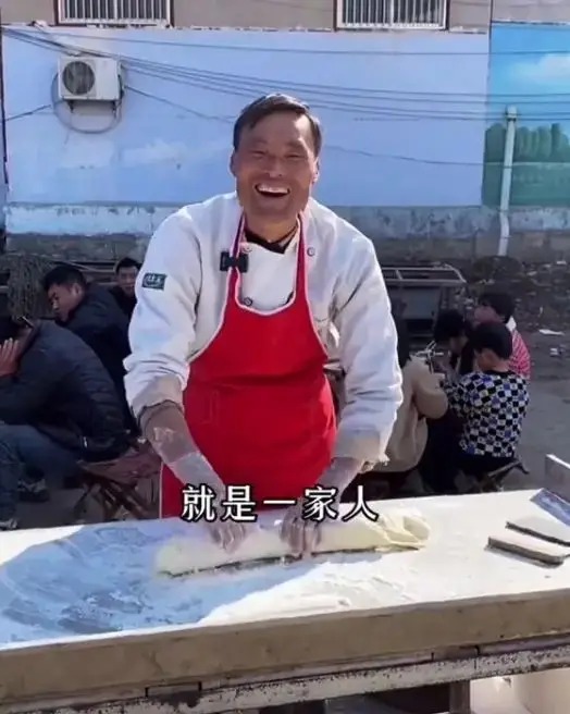 Ông Cheng Yunfu - chủ quán mì được mệnh danh là 