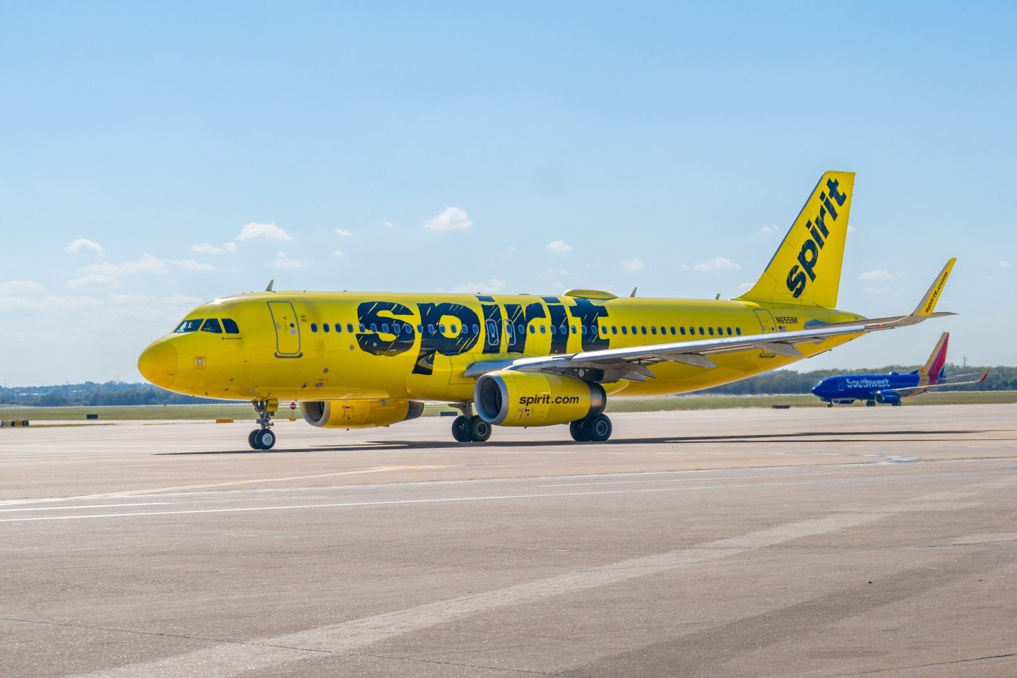 Hành khách đã mua vé sẽ được Spirit Airlines hoàn tiền qua thẻ tín dụng hoặc thẻ ghi nợ. Đối với khách mua vé qua bên thứ 3 cần liên hệ trực tiếp với đơn vị bán vé  
