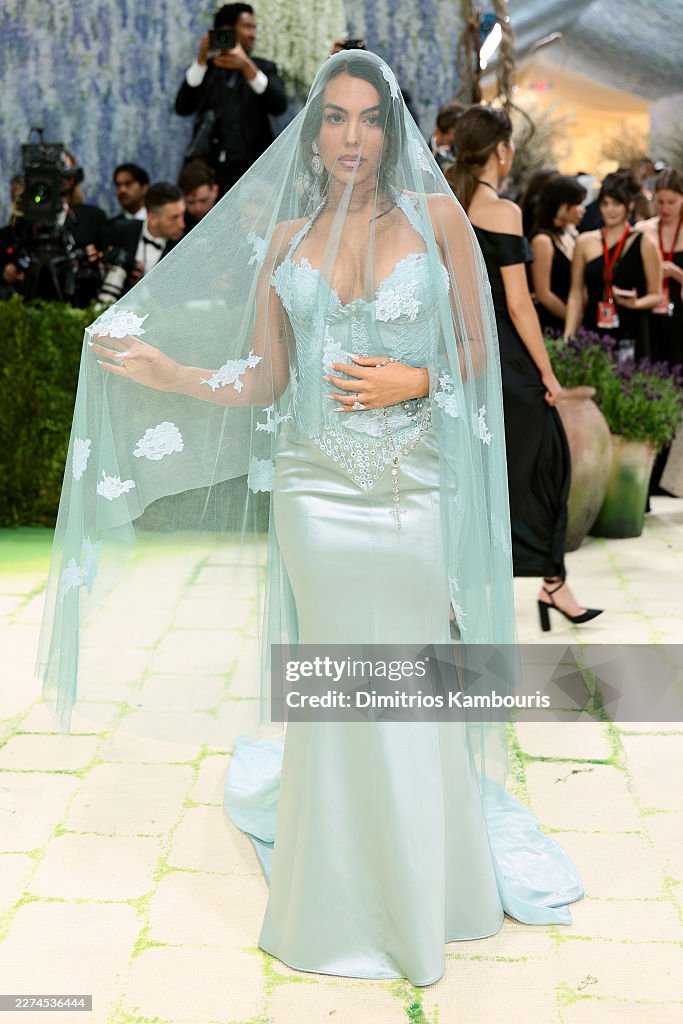 Georgina - bạn gái Ronaldo tại Met Gala 2026 không còn là 
