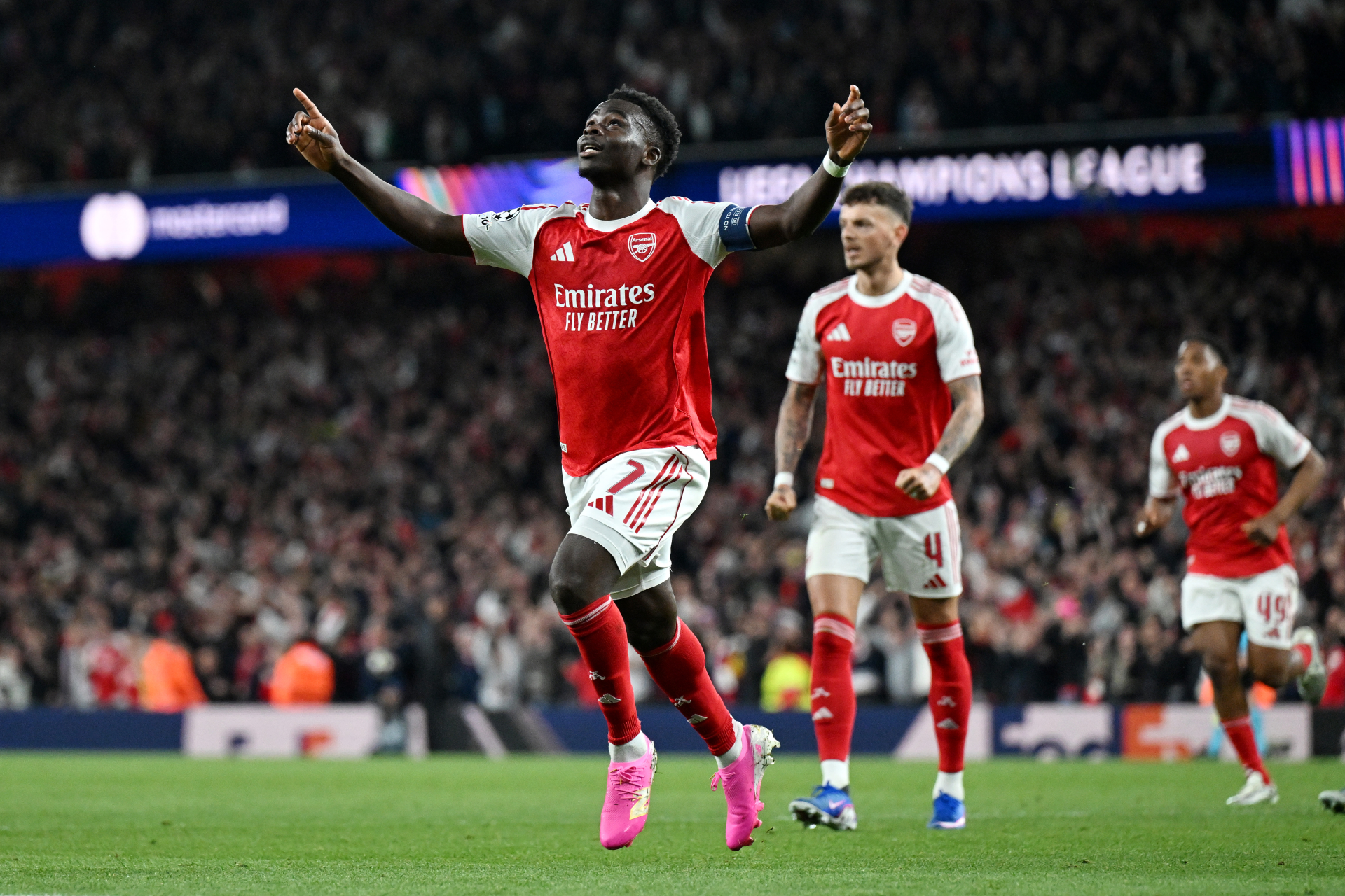 Bukayo Saka đã đưa Arsenal vào chung kết Champions League (Ảnh: Getty)