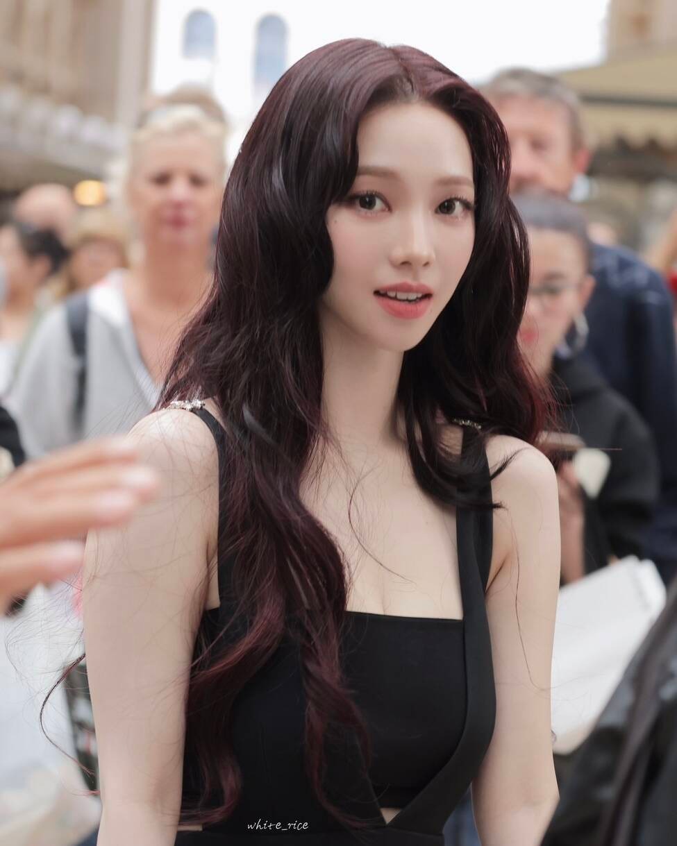 Còn Karina vẫn xuất hiện với visual đỉnh lưu, nhan sắc khiến người hâm mộ phải trầm trồ