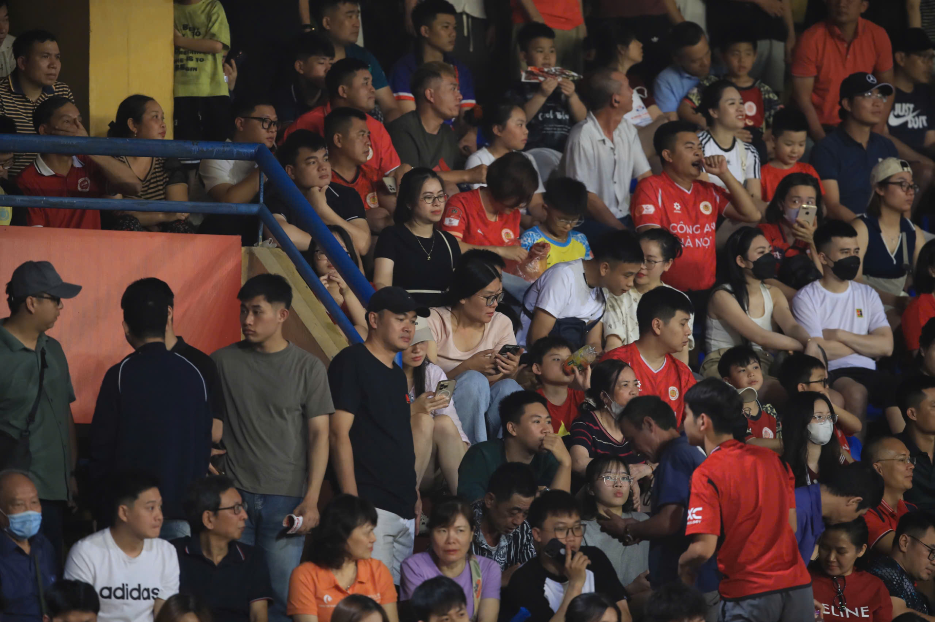 Đình Bắc đẳng cấp huỷ diệt tại V.League: 6 trận ghi 10 bàn