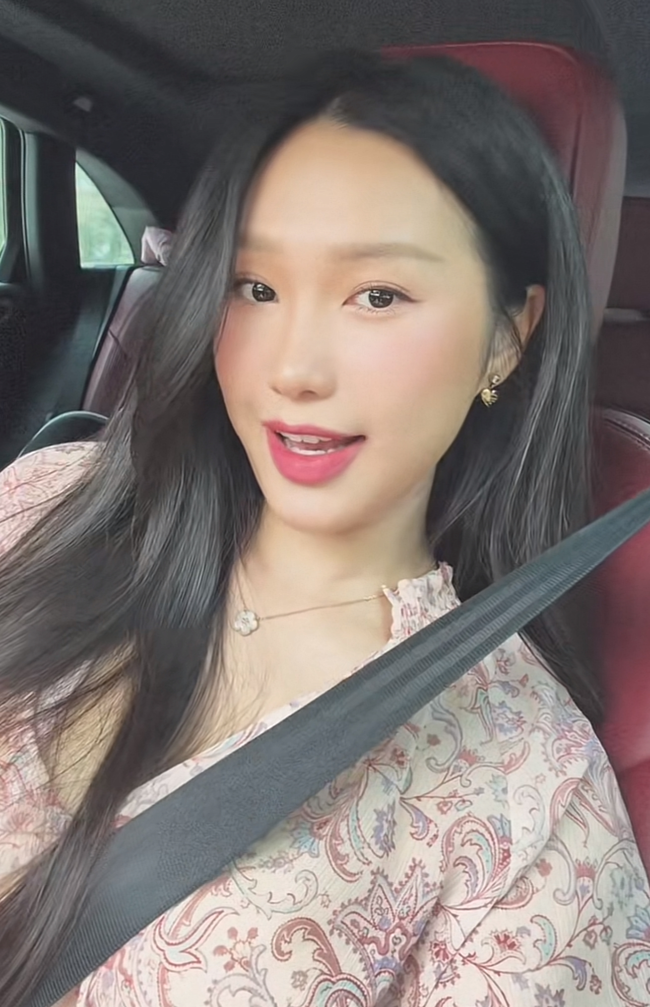 Nàng WAG ngày càng đẹp