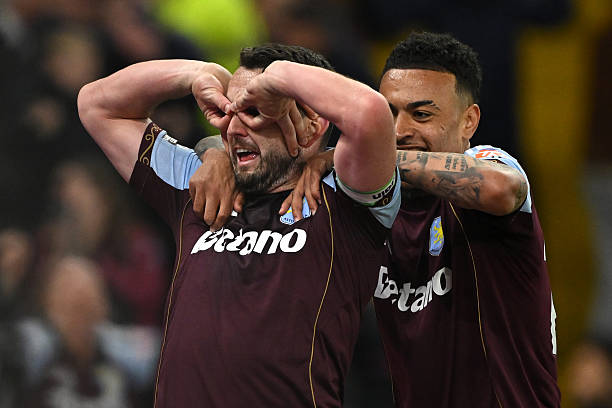 Aston Villa thắng đậm (Ảnh: Getty)