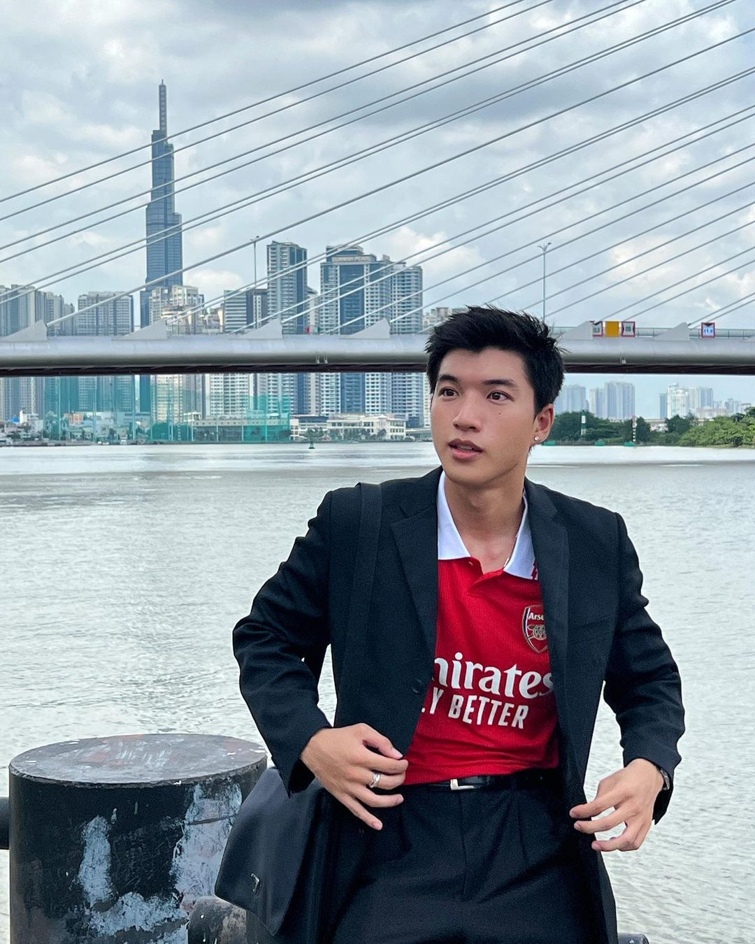 Arsenal vô địch sau 22 năm: MXH Việt Nam sôi động, HIEUTHUHAI ăn mừng, fan 