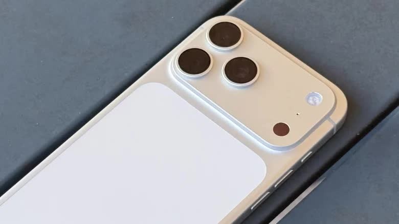 Rò rỉ toàn bộ thiết kế và cấu hình iPhone 18
