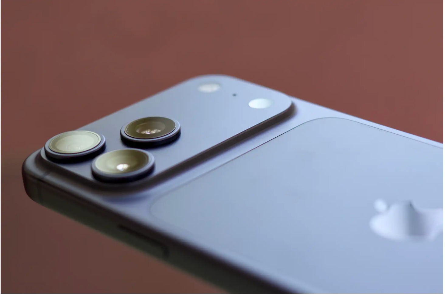 Rò rỉ toàn bộ thiết kế và cấu hình iPhone 18