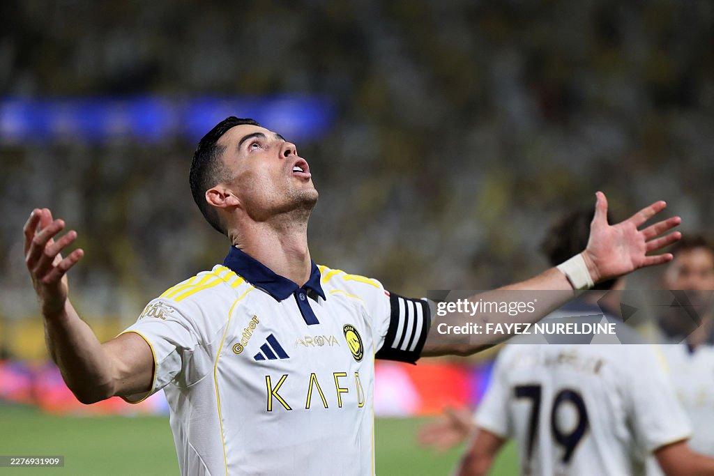 Ronaldo lập cú đúp đẳng cấp, Al Nassr chính thức vô địch giải Saudi Pro League