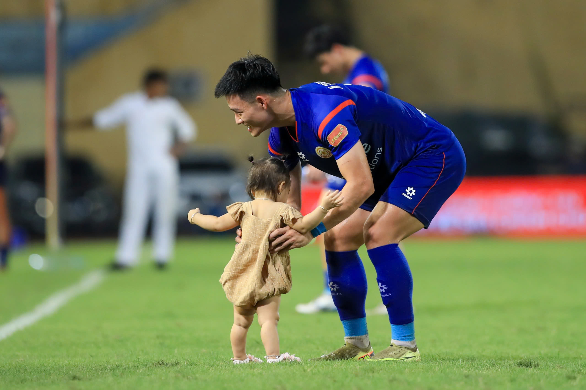 Thanh Nhàn và con gái