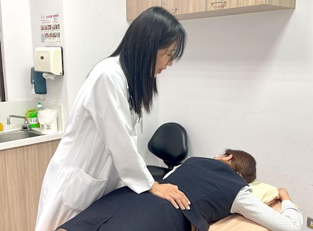 Ngày càng nhiều người trẻ gặp vấn đề xương khiép, loãng xương sớm (Ảnh minh họa)
