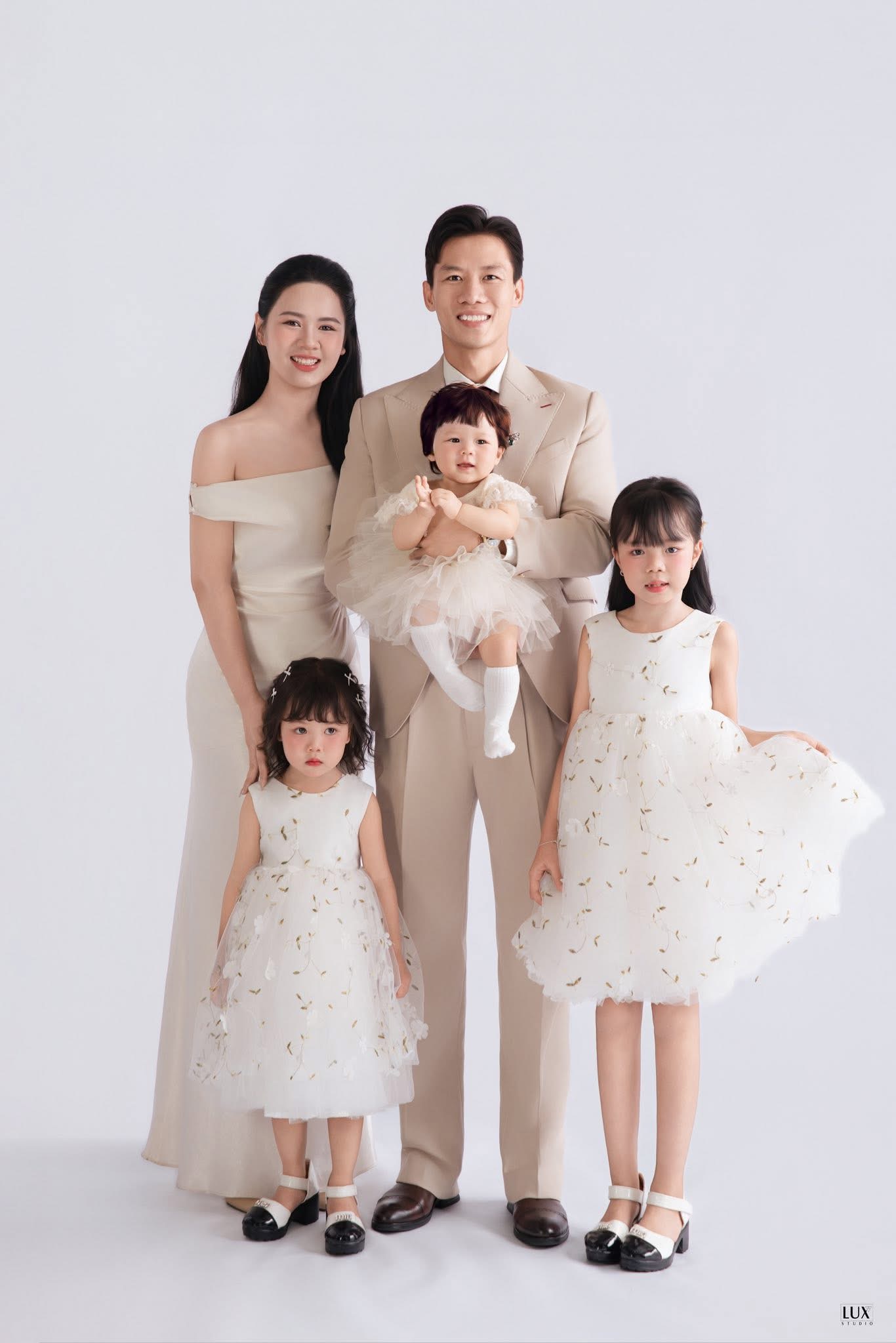 Gia đình 5 thành viên của Quế Ngọc Hải
