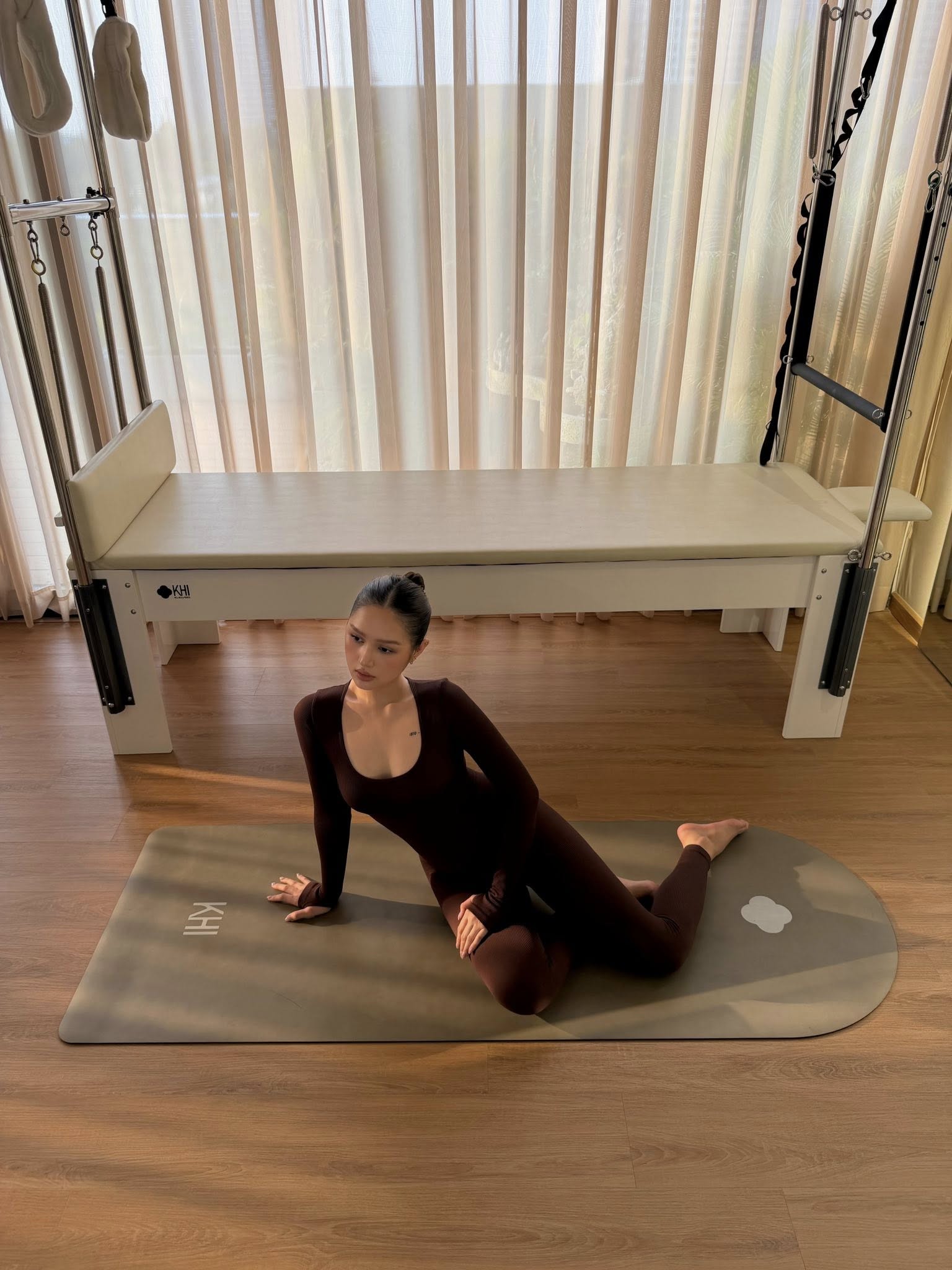 Nếu còn băn khoăn về hiệu quả của Pilates, hãy nhìn Xoài Non tập luyện