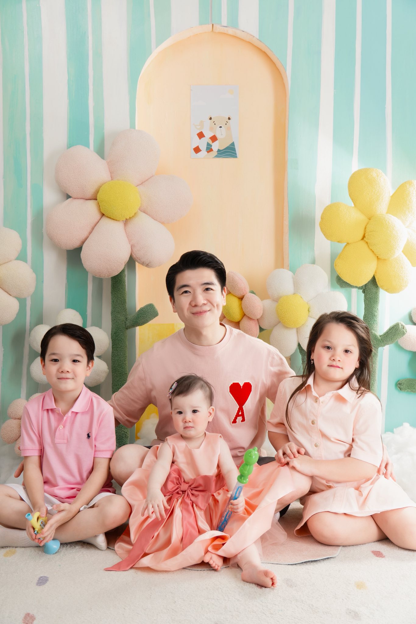 Khoảnh khắc bên con của Đỗ Quang Vinh