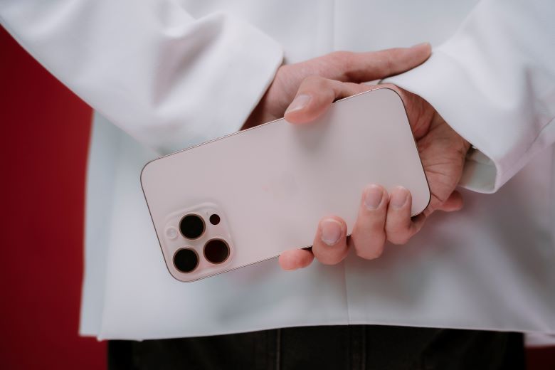 Chiếc iPhone cũ đáng mua nhất 2026