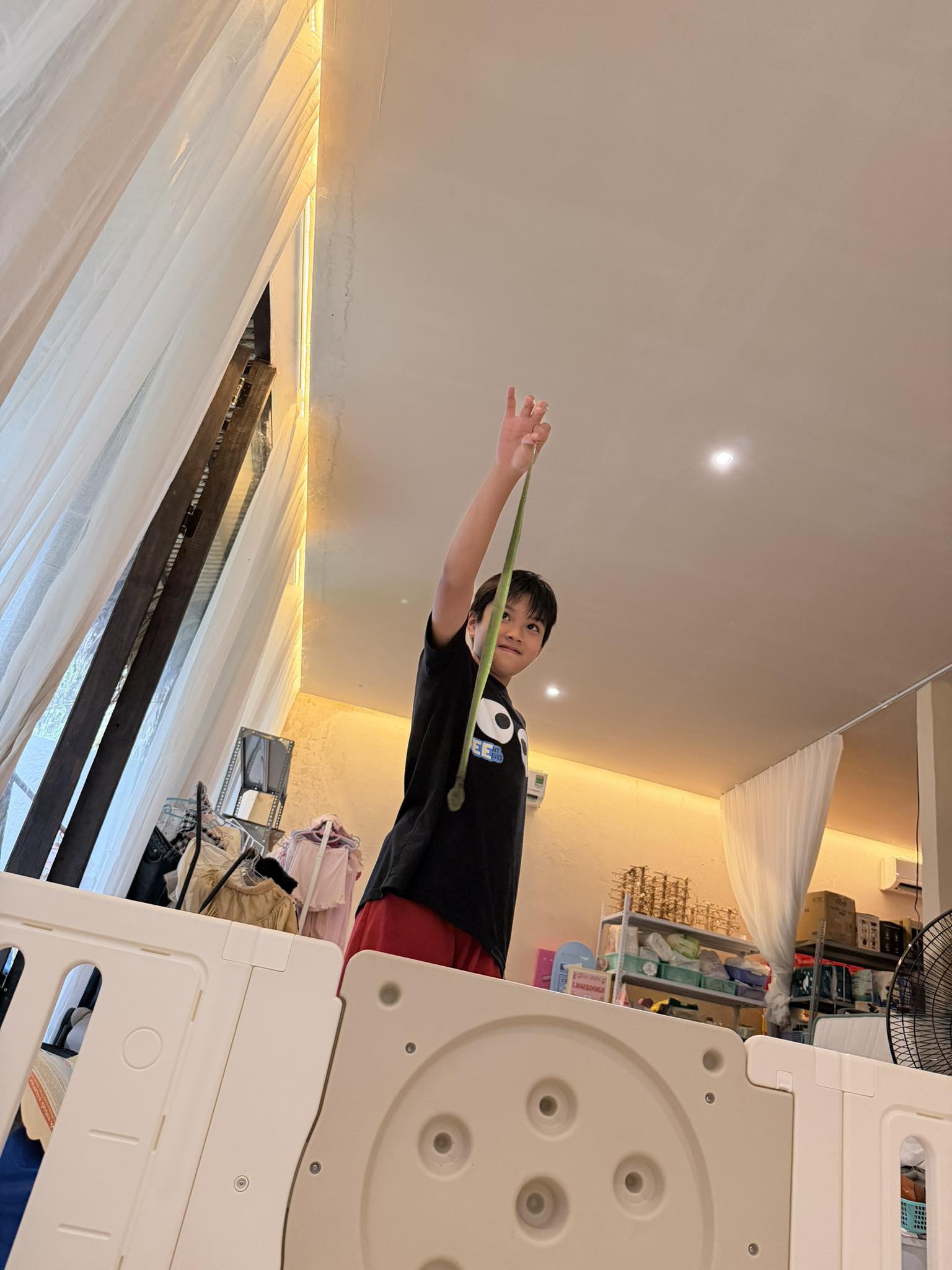 Quỳnh Lương đúng hình khi 