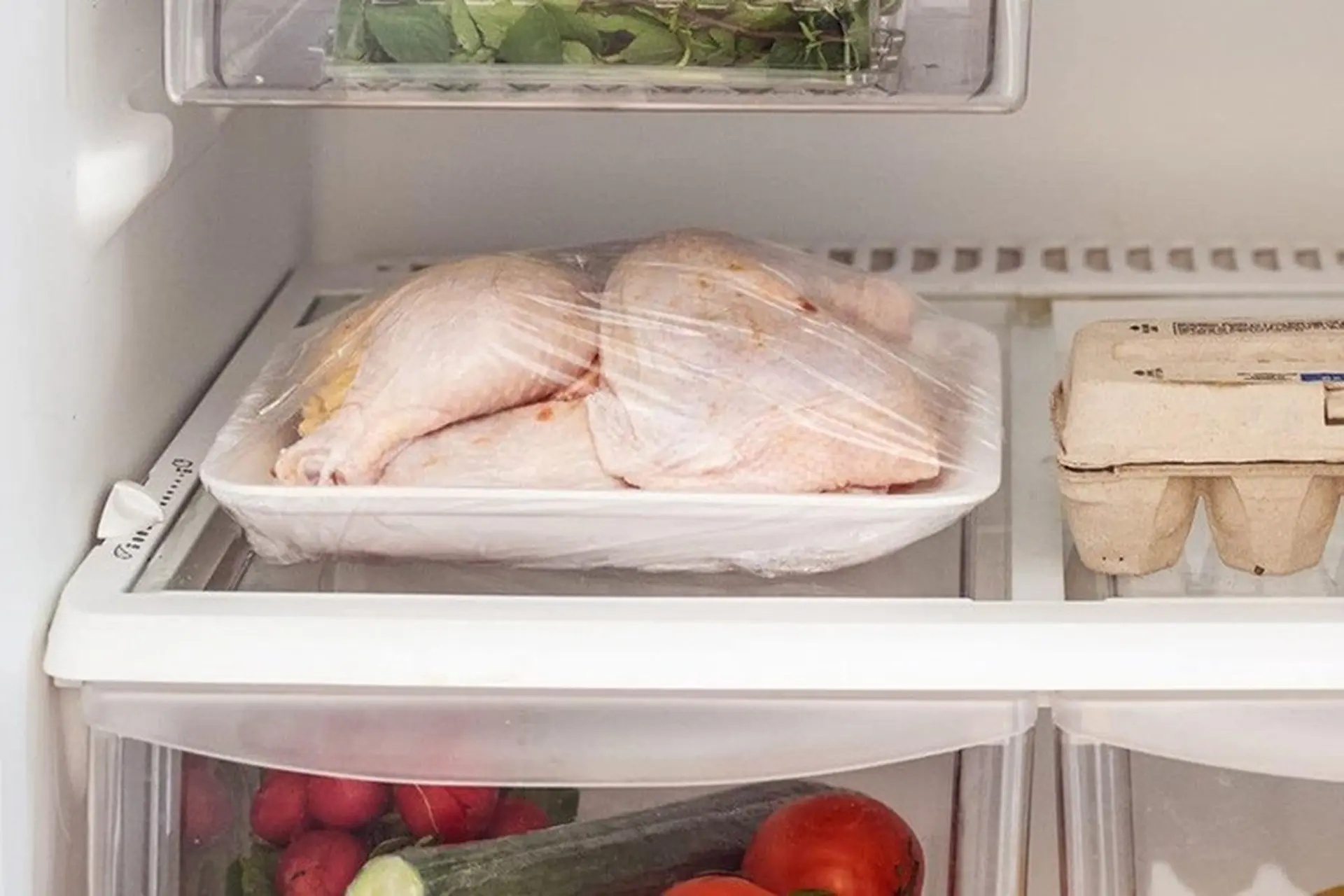 5 loại thực phẩm tuyệt đối không nên để ở cánh tủ lạnh
